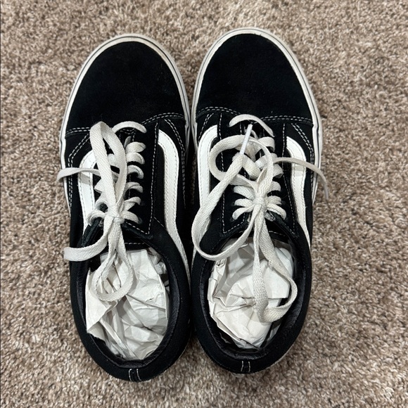 Vans Old Skool Black/White Classic Sneakers – Women’s 6 - Picture 4 of 5